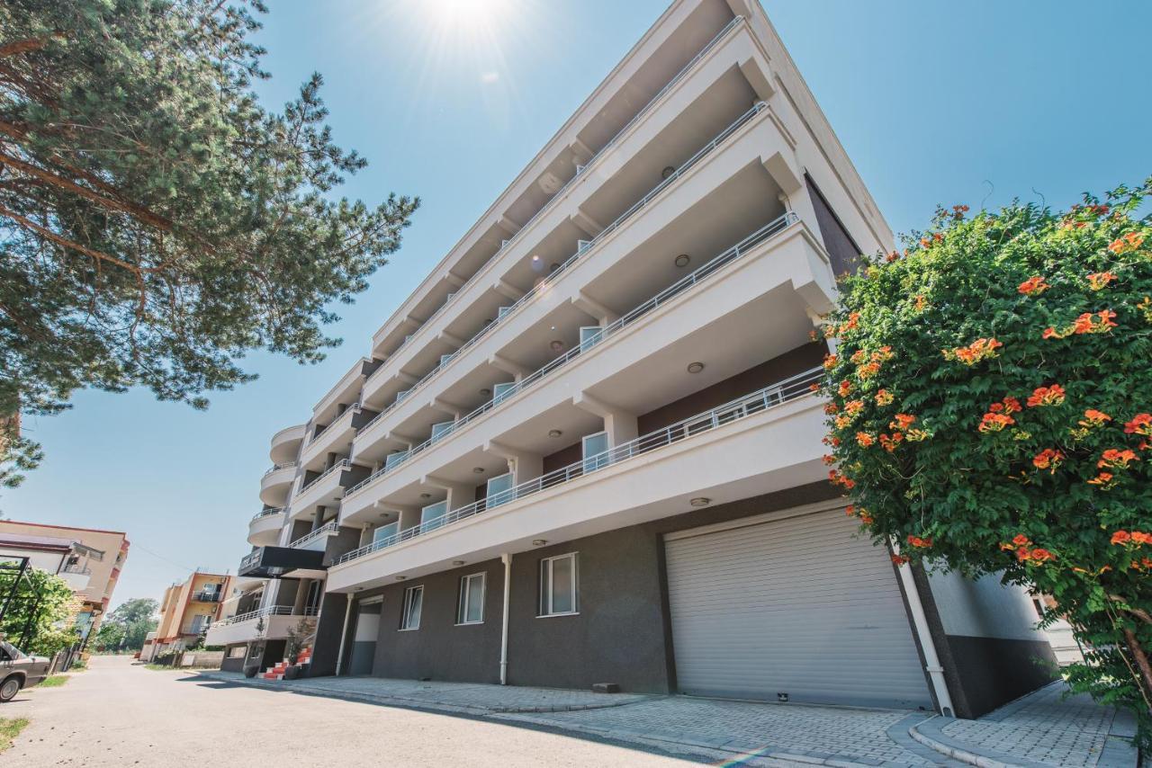 Hotel Laguna Ulcinj Exterior photo