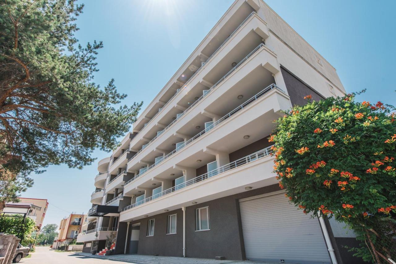 Hotel Laguna Ulcinj Exterior photo
